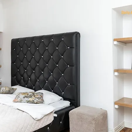 Luxury - Old Town Sauna Str *