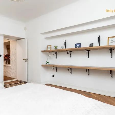 Luxury - Old Town Sauna Str تالين